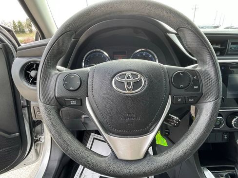 Used 2018 Toyota Corolla L image 13