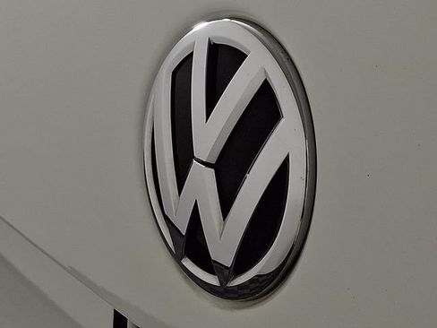 Used 2015 Volkswagen Jetta SE FWD image 30