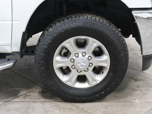 Used 2024 RAM 2500 Big Horn image 54