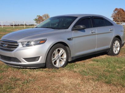 Used 2015 Ford Taurus SE