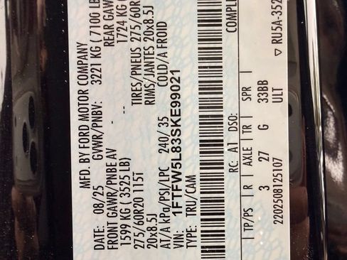 Used 2025 Ford F150 Lariat AWD/4WD image 22