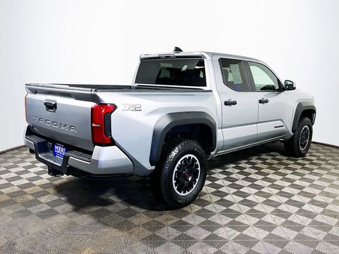 Certified 2024 Toyota Tacoma TRD Off-Road AWD/4WD image 8