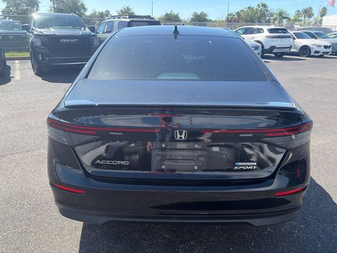 Used 2024 Honda Accord Sport image 6