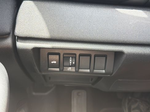 Used 2025 Subaru Legacy Premium AWD/4WD image 12