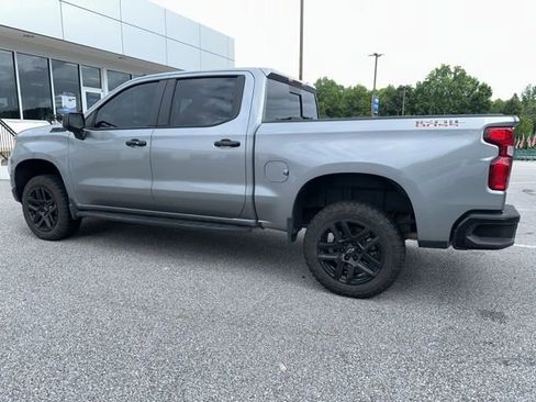 Used 2024 Chevrolet Silverado 1500 LT Trail Boss w/ Convenience Package II AWD/4WD image 3