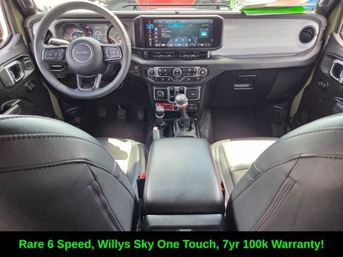 Certified 2025 Jeep Wrangler Willys AWD/4WD image 16