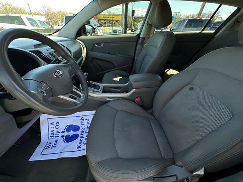 Used 2015 Kia Sportage LX image 11
