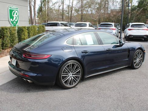 Used 2018 Porsche Panamera 4S image 4