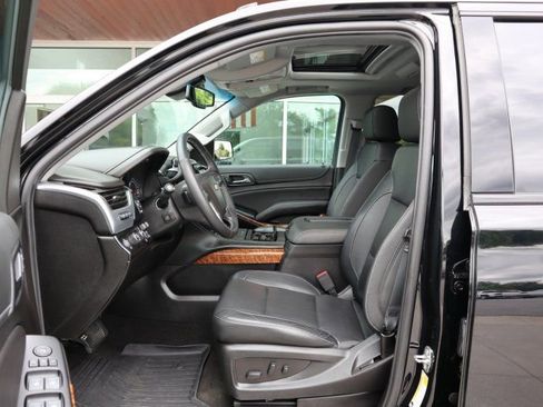 Used 2018 Chevrolet Tahoe Premier AWD/4WD image 9