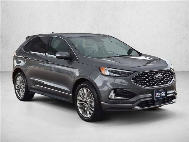 Used 2022 Ford Edge Titanium w/ Equipment Group 301A AWD/4WD image 3