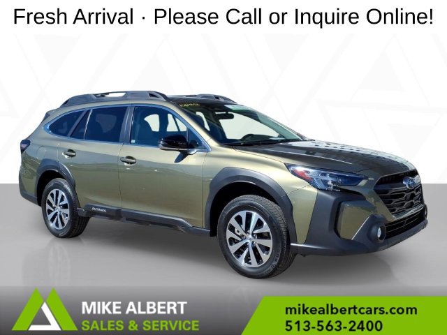 Used 2024 Subaru Outback Premium AWD/4WD image 1