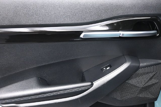 Used 2025 Kia Seltos S FWD image 8