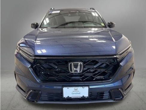 Certified 2025 Honda CR-V Sport image 11