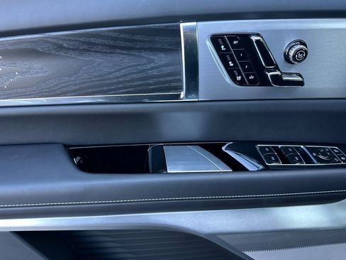 Certified 2026 Cadillac Vistiq Platinum w/ LPO, Floor Liner Package AWD/4WD image 11