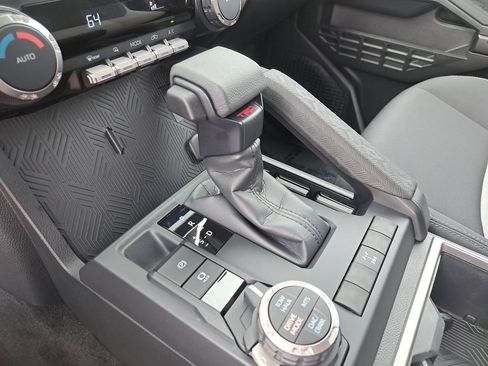 Certified 2025 Toyota Tacoma TRD Off-Road image 25