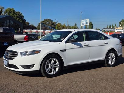 Used 2016 Ford Taurus SE