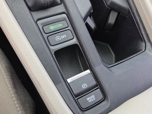 Certified 2025 Honda Accord SE image 20