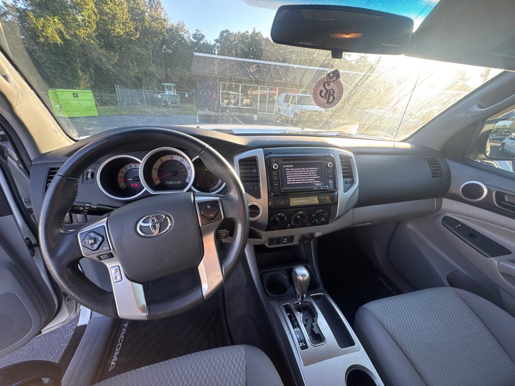 Used 2015 Toyota Tacoma 4x4 Double Cab w/ SR5 Package image 14