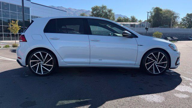 Used 2018 Volkswagen Golf R 4-Door AWD/4WD image 2