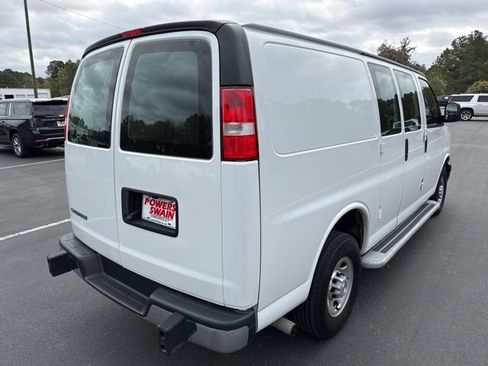 Used 2023 Chevrolet Express 2500 w/ Driver Convenience Package image 5