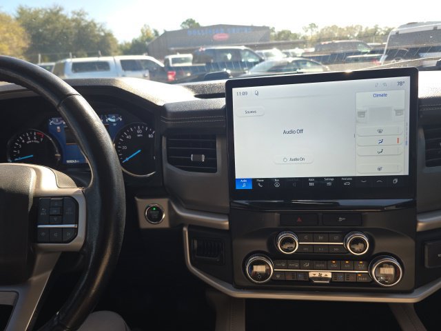 Used 2023 Ford Expedition XLT RWD image 13