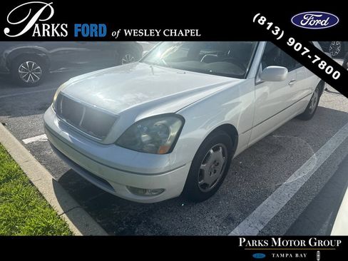 Used 2002 Lexus LS 430 RWD image 3