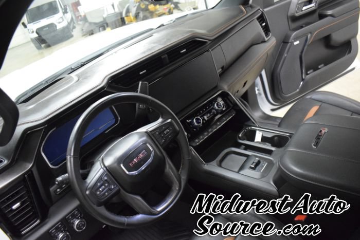 Used 2024 GMC Sierra 2500 AT4 w/ AT4 Premium Plus Package AWD/4WD image 14