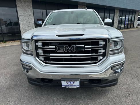 Used 2017 GMC Sierra 1500 SLT w/ SLT Premium Package image 10