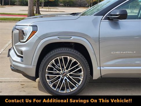 New 2026 GMC Terrain Denali w/ LPO, Floor Liner Package image 5