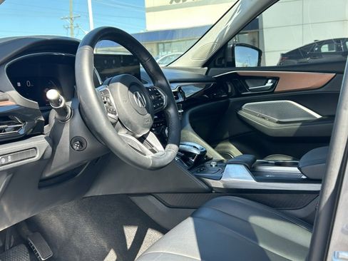 Used 2022 Acura MDX SH-AWD image 5