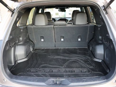 Used 2025 Subaru Forester Touring image 17