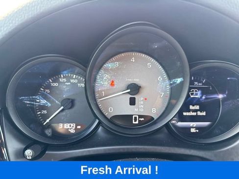 Used 2023 Porsche Macan S AWD/4WD image 5