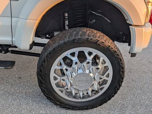 Used 2022 Ford F450 Platinum image 17