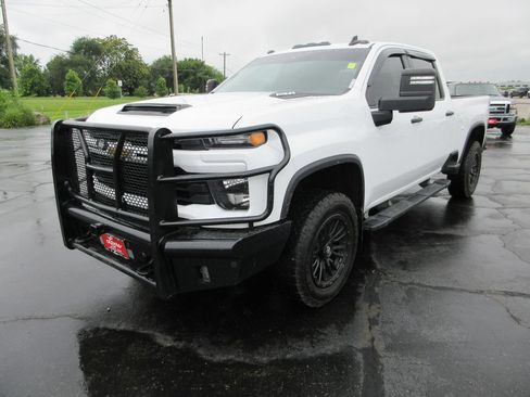 Used 2024 Chevrolet Silverado 2500 Custom w/ Custom Value Package AWD/4WD image 11