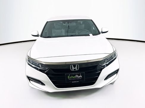 Used 2020 Honda Accord Sport image 2