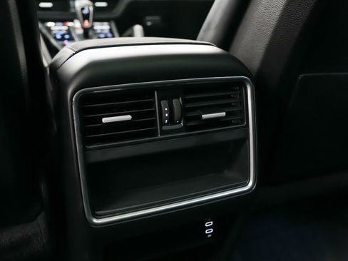 Used 2021 Porsche Cayenne GTS image 18