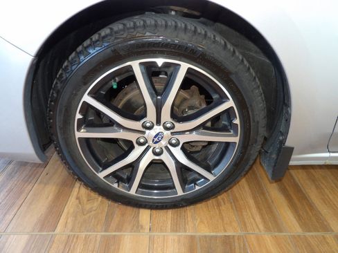Used 2019 Subaru Impreza 2.0i Limited w/ Popular Package #2 AWD/4WD image 10