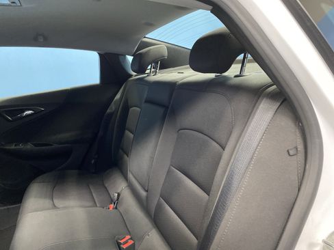 Used 2019 Chevrolet Malibu LT image 24