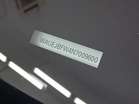 Used 2022 Audi e-tron GT Prestige image 18