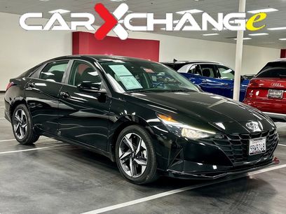 Used 2023 Hyundai Elantra SEL w/ Convenience Package