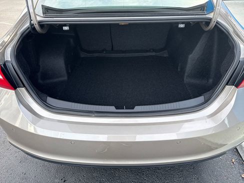 Used 2024 Chevrolet Malibu LT image 26