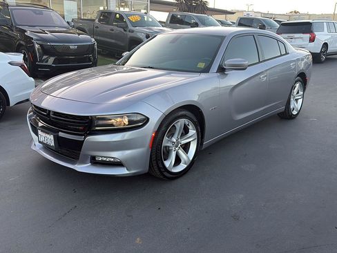 Used 2016 Dodge Charger R/T image 1