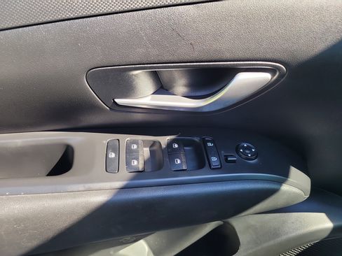 Used 2024 Hyundai Santa Cruz SE image 18