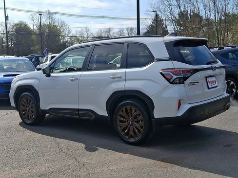 Used 2025 Subaru Forester Sport image 4