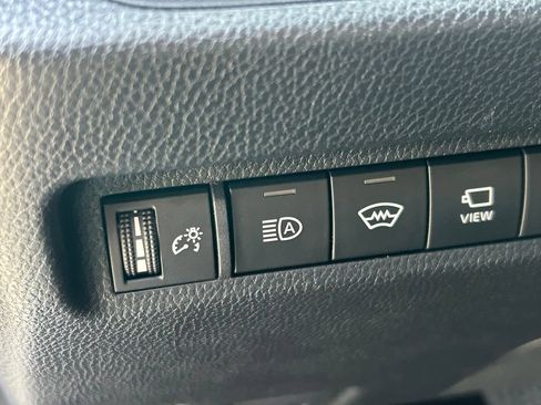 Used 2023 Toyota RAV4 XSE AWD/4WD image 27