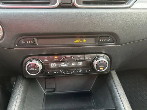 Used 2017 MAZDA CX-5 Touring w/ Preferred Equipment Package AWD/4WD image 16