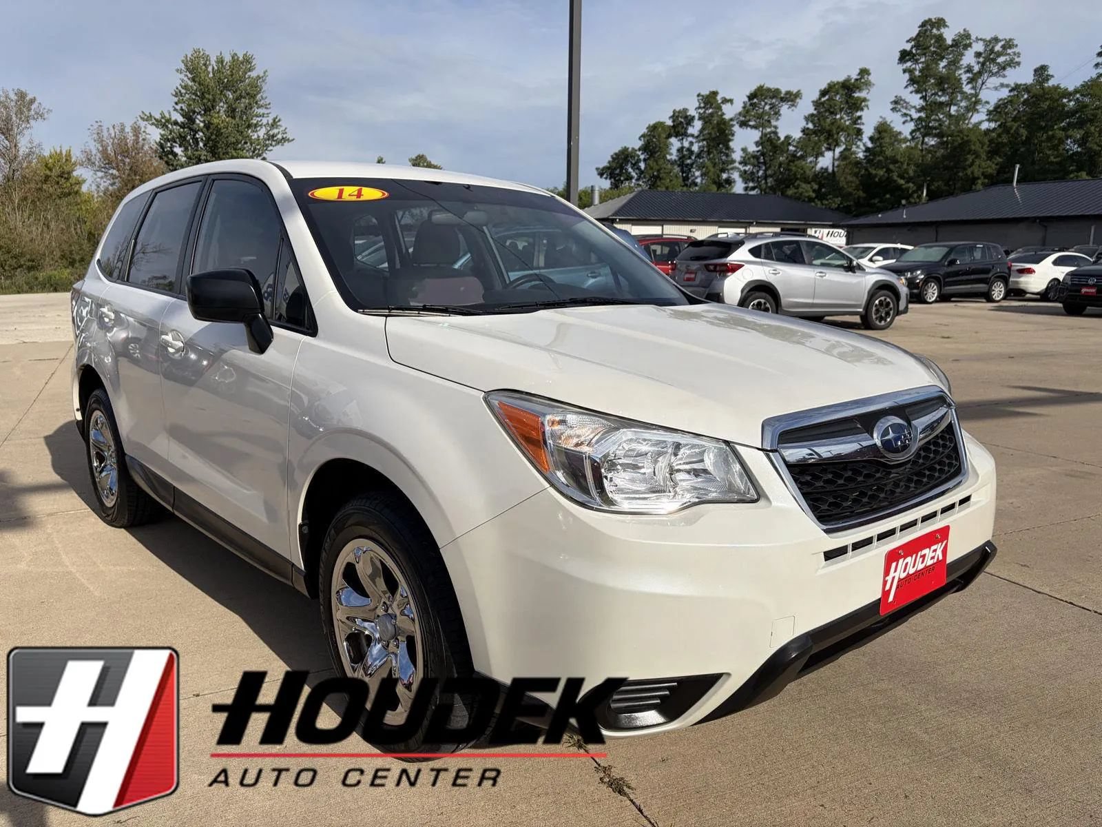 Used 2014 Subaru Forester 2.5i AWD/4WD image 1