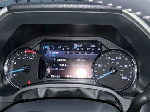 Used 2022 Ford F350 Lariat w/ FX4 Off-Road Package image 38