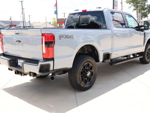 New 2025 Ford F350 Lariat w/ Black Appearance Package image 5