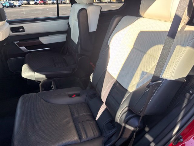 Used 2023 Toyota Sequoia Capstone AWD/4WD image 23